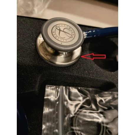 OUTLET: Littmann Classic III - fejl gravering. Marineblå.